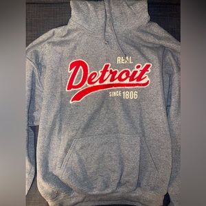Gildean Heavy Blend- Detroit Stitched Sweatshirt Hoodie